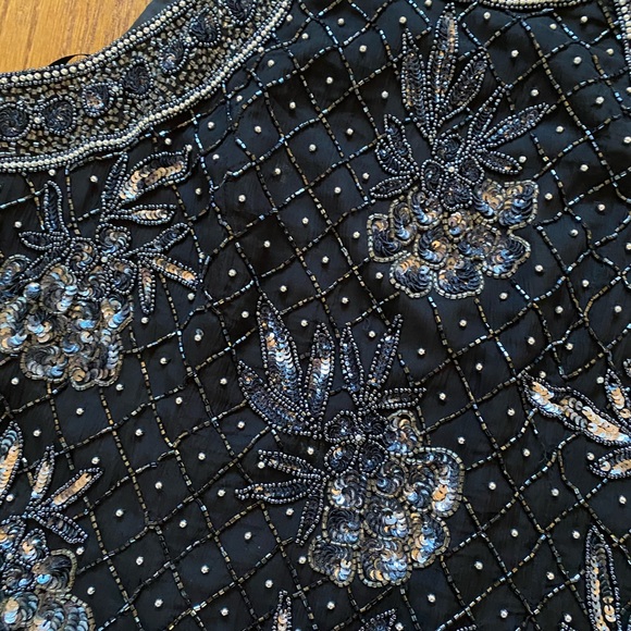 Silk Floral beaded halter evening top - Picture 4 of 8